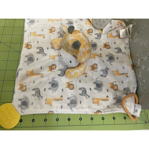 Modern Baby Giraffe Baby Lovey Security Blanket Rattle Teething Rings White Tan - Picture 10 of 10
